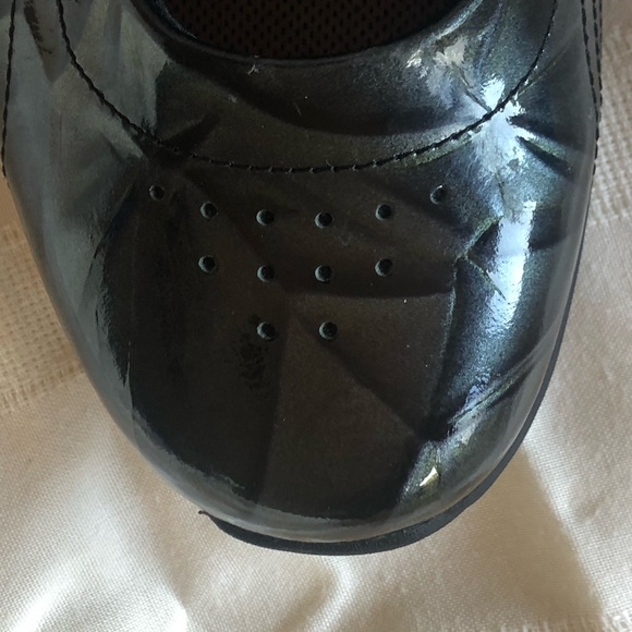 NWT DREW ORTHOPEDIC PATENT LEATHER SHOES - Picture 8 of 10